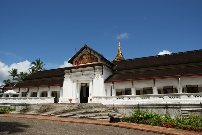 Full-Day Luang Prabang Highlights Tour Including Kuangsi Waterfall - Key things I’d watch for on this Luang Prabang highlights day