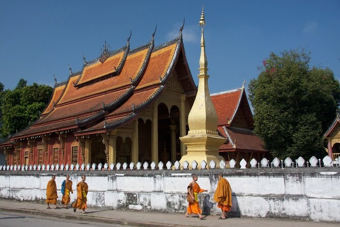 Full-Day Luang Prabang Highlights Tour Including Kuangsi Waterfall - Morning at Wat Xiengthong and the Royal Palace Museum