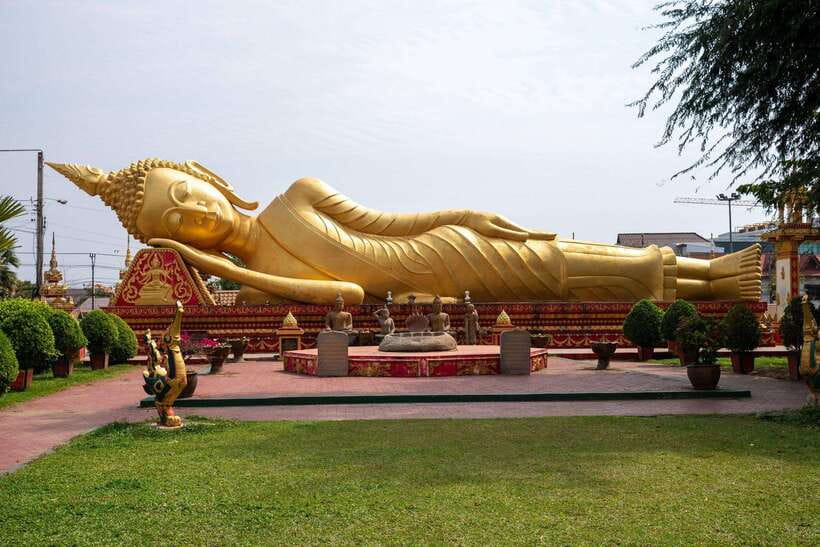 Half Day Exploring the Charms of Vientiane and hotel pickup - Patuxay Monument: Vientiane’s Arc de Triumph