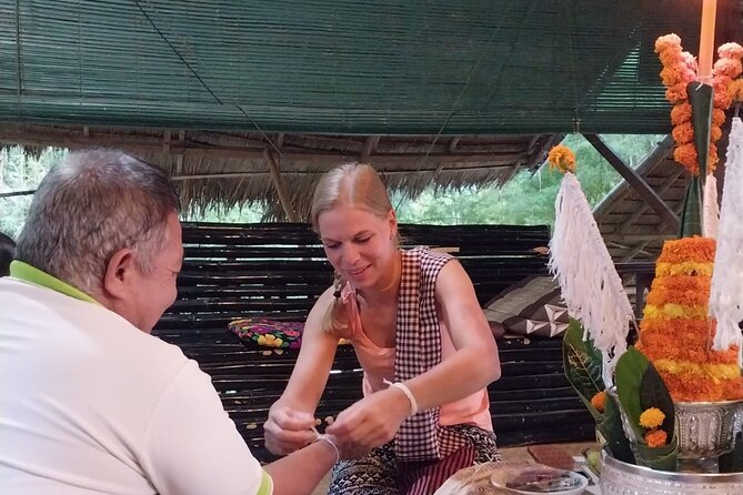 Home-cooked dinner & Baci ceremony with Villagers in Ban Nasang - Cooking at the home kitchen: learning by doing