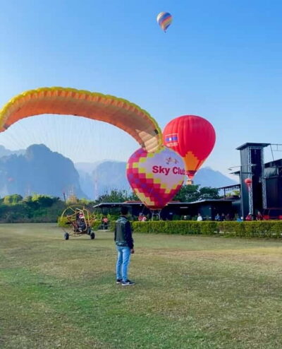 Hot Air Balloon in VangVieng pick up-drop off