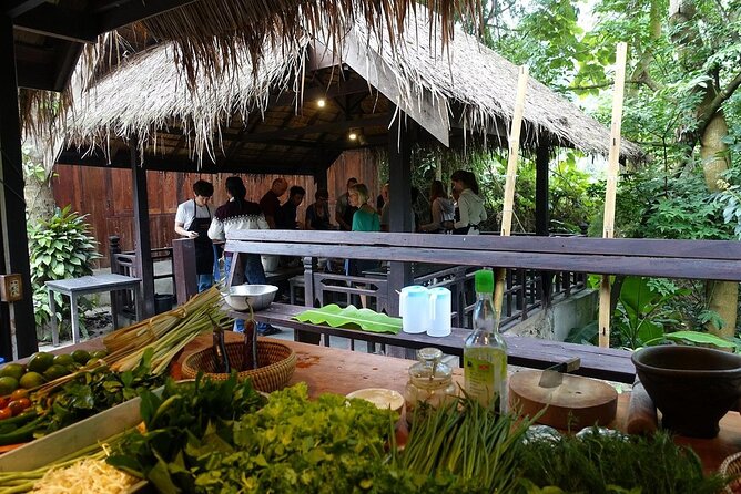 Laos Cooking Class in Luang Prabang - The Market Stop: Picking Lao Ingredients You Can Actually Recognize
