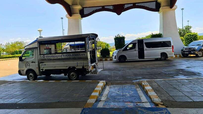 Luang Prabang: 2D Transfer to Huay Xai by Slow Boat - After clearing Thai immigration: Chiang Khong versus Chiang Rai the same day