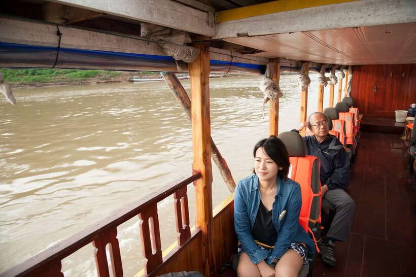 Luang Prabang: Cruise to Pak Ou Caves & Kuang Si Waterfalls - Kuang Si Falls: Swimming in Turquoise Pools and the Bear Rescue Center