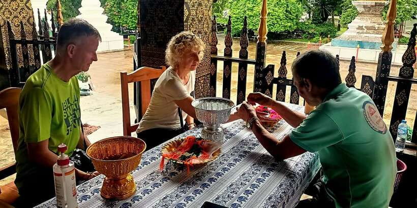 Luang Prabang: Foodie Walking Tour & Monk Blessing - Group Size and Guide Quality: Why Up to 6 People Works