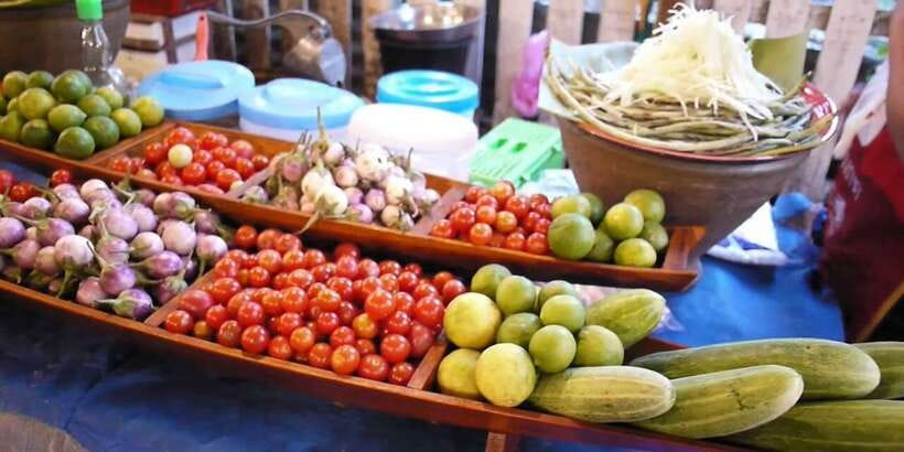 Luang Prabang: Foodie Walking Tour & Monk Blessing - Should You Book This Luang Prabang Food Walk and Monk Blessing?