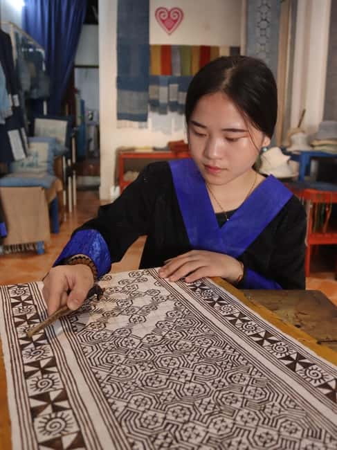 Luang Prabang: Hmong Batik Art Workshop - Where it is, and how to find it fast