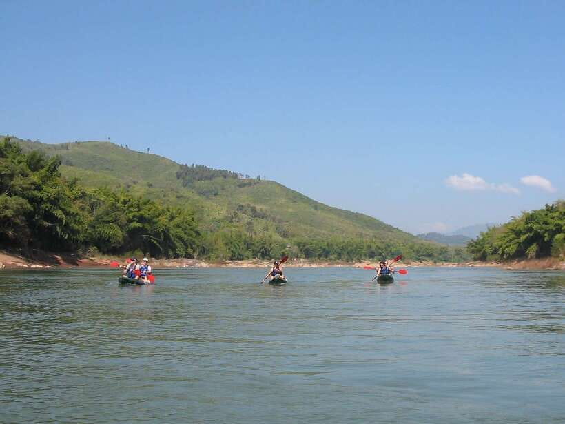 Luang Prabang: Kayak Tour to Pak Ou Caves - Ban Na Uan Hmong Village: Embroidery, daily life, and a slower human stop
