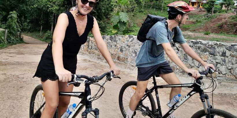 Luang Prabang: Pottery Workshop & Wat Chomphet cycling Tour - What to Bring for a Comfortable Morning in the Sun