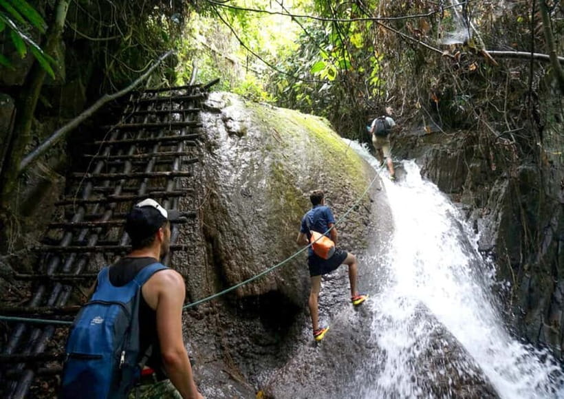 Nong Khiaw: 100 Waterfalls, Nam Ou & Khmu Village Day Tour - Getting out of town: pickup, ferry time, and settling into the rhythm