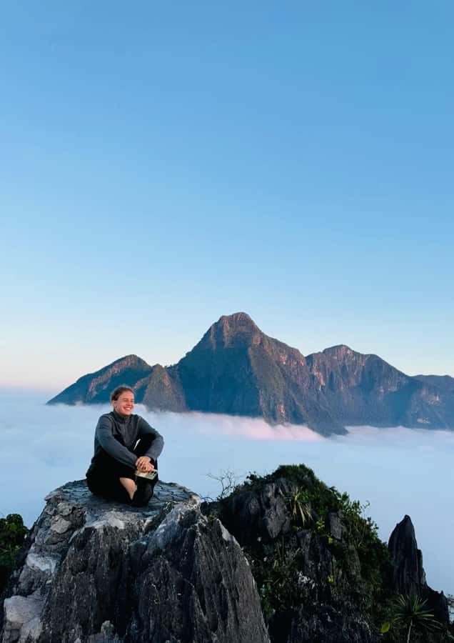 Overnight Camping At nong khiaw view point, 360 view - Entering Nong Khiaw Viewpoint Country: Why This Hike Works