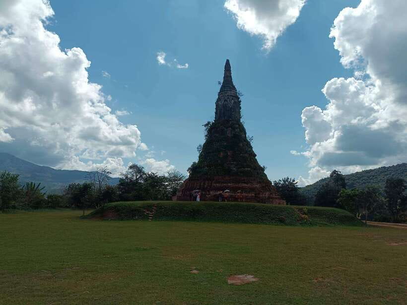 Plain of jars private tour - Why the Plain of Jars still feels unreal, even in daylight