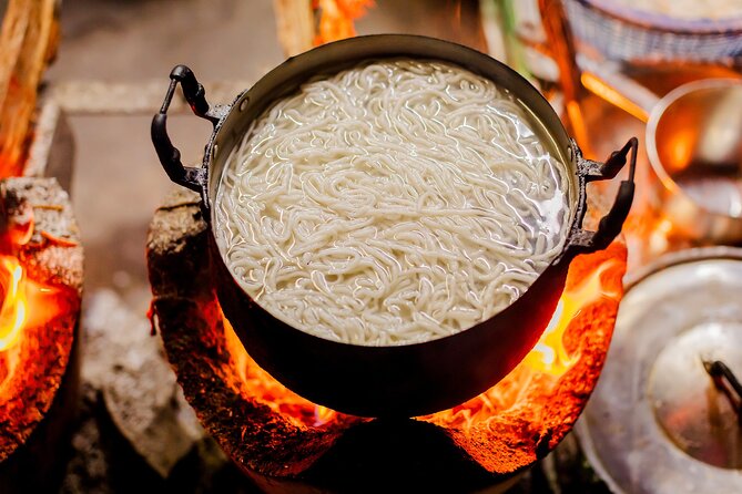 Prabang Plates Food Tour with 15+ Tastings - How to pack, pace yourself, and actually enjoy 15-plus tastings