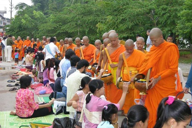 Private Tour: Half-Day City Tour of Luang Prabang - Old Quarter Luang Prabang: French colonial streets plus sacred landmarks