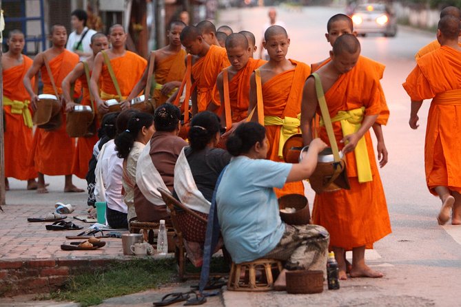 Small Group Half Day Luang Prabang city tour - Alms giving ceremony at 5:30am: what you are seeing and why it matters