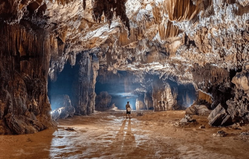 Vang Vieng: Kayaking&Zipline&Water Cave&Tham Chang tour - Kayaking the Nam Song River: small rapids and riverbank views