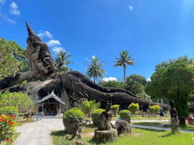 Cultural Tour with Buddha Park and Patuxay