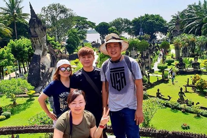 Vientiane Cultural Tour with Private Guide - Patuxai Monument: independence memory right in the middle of Vientiane