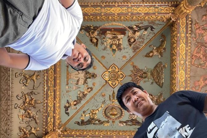 Vientiane Cultural Tour with Private Guide - Wat Ho Phra Keo and the Presidential Palace pause: two very different vibes