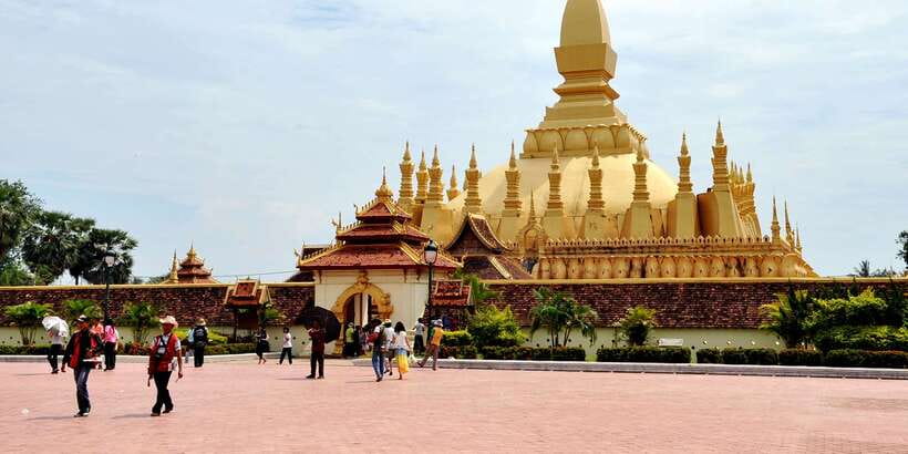 Vientiane: Private Full-day Must-See Sights & Sunset Tour - Mekong River sunset: the payoff your whole day builds toward