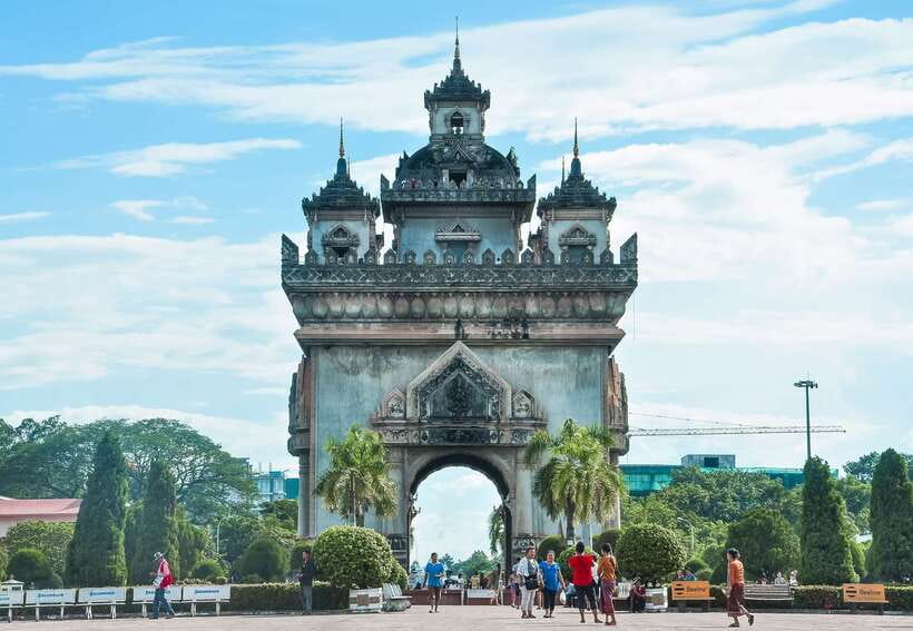 Vientiane Private Full-Day Tour with Buddha Park and Lunch - Transportation comfort, and why it changes the whole day