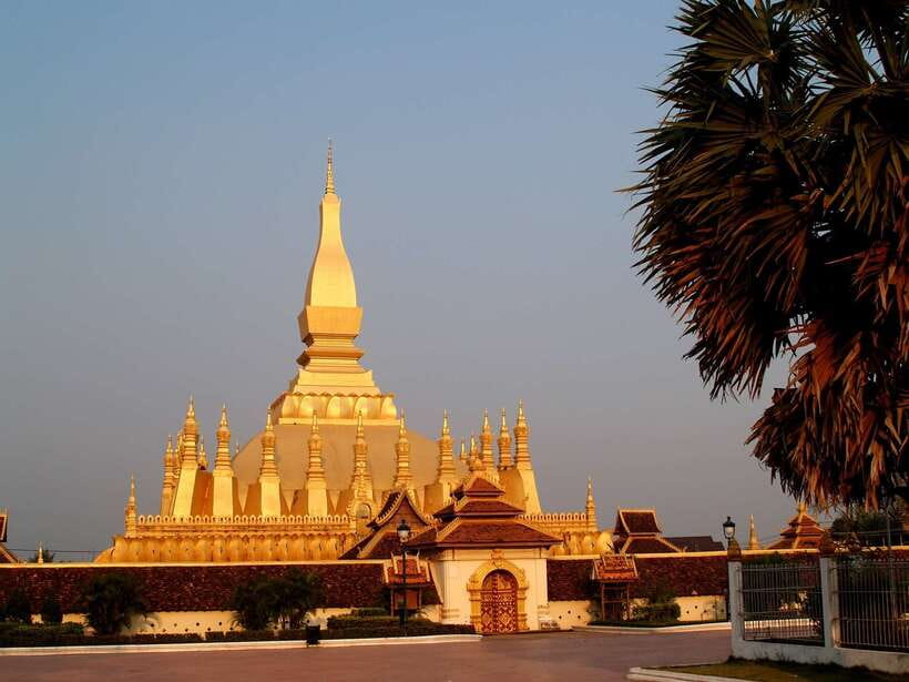 Vientiane Private Full-Day Tour with Buddha Park and Lunch - Lunch included: one less decision to make