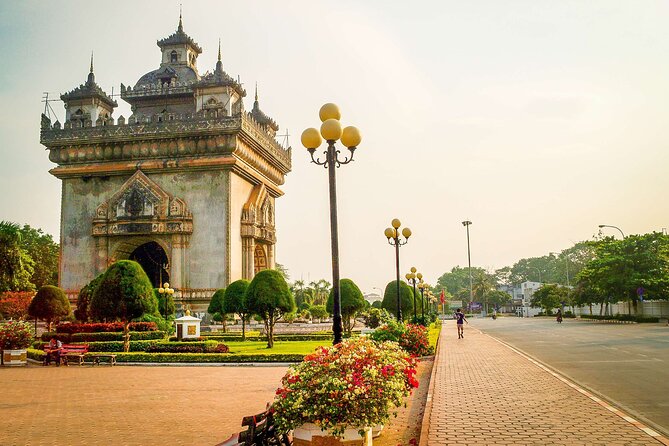 Vientiane Private Walking Tour With A Guide (Private Tour) - Patuxay Victory Monument: independence, empire, and a big central arch
